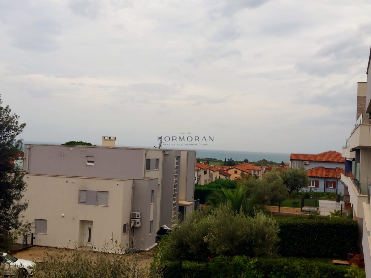 Apartma s pogledom na morje v Novigradu